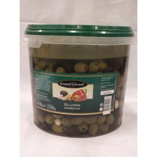 Grand Gérard Olijven Barbecue 4700g Eimer (grüne-, Kalamta- und grüne, gefüllte Oliven)