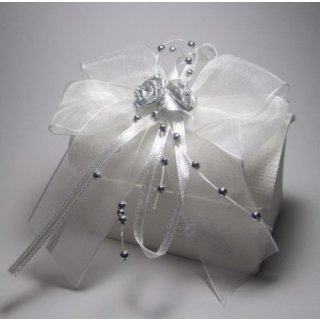 Gastgeschenke Kartonage Hochzeit Truhe Schleife weiß Tischdeko