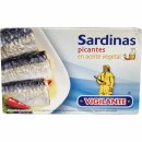 Vigilante "Kleine Sardinen in Pflanzenöl scharf" Sardinas en aceite vegetal picante (3x120g Dose) + usy Block