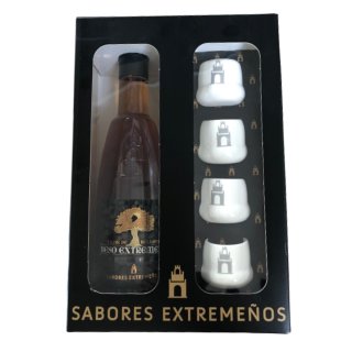 Beso Extremeno Licor de Bellota 17%  Geschenkset (0,7l Flasche Eichellikör + 4 Ton-Becher)
