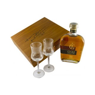 Marzadro Grappa Giare Amarone in Holzkiste (0,7l Fasche + 2 Gläser)