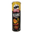 Pringles Flame Spicy Spicy BBQ Flavour 3er Pack (3x160g Dose) + usy Block