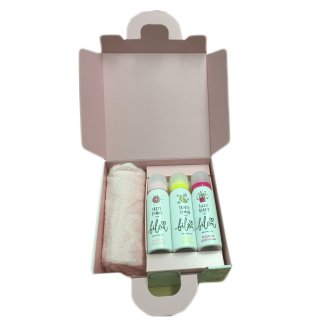 Bilou Geschenkset Kofferdesign Cremeschaum Tasty Donut, Frosty Lemon, Fizzy Berry 3x75ml + Bilou Handtuch 50x30cm